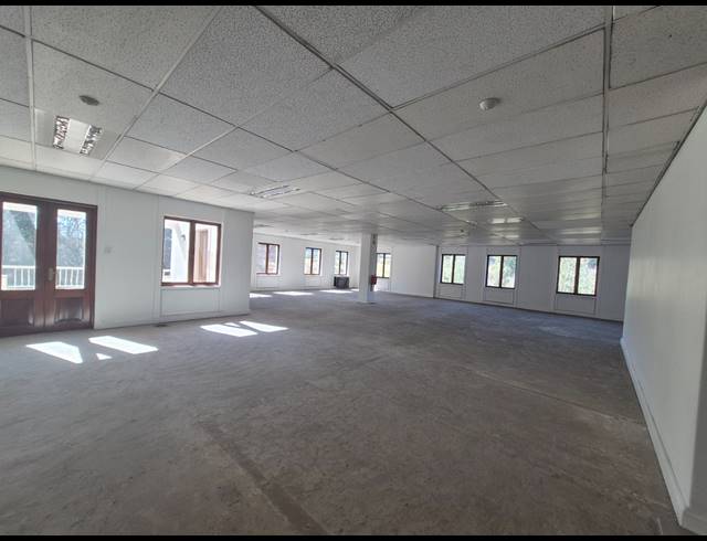 1,315M² OFFICE TO LET IN SANDTON CENTRAL